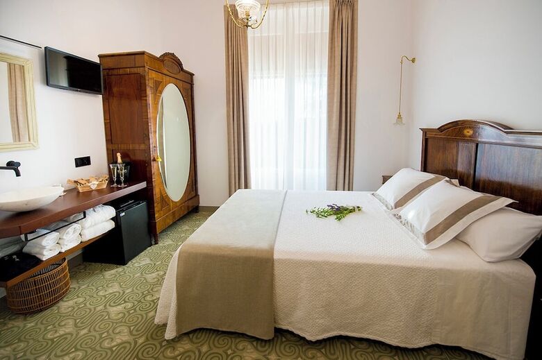 Hotel Bolet Casa Modernista