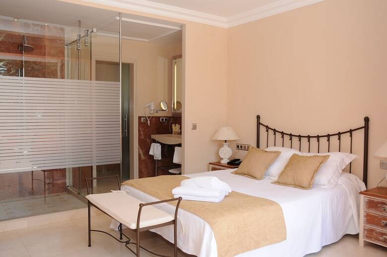 Ceferino Hotel