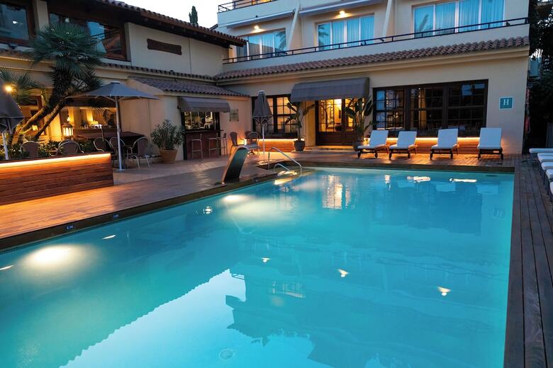 Ceferino Hotel