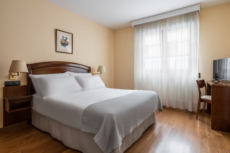 Hotel Exe Astur Plaza