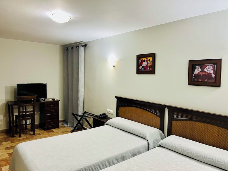 Hotel Cervantes