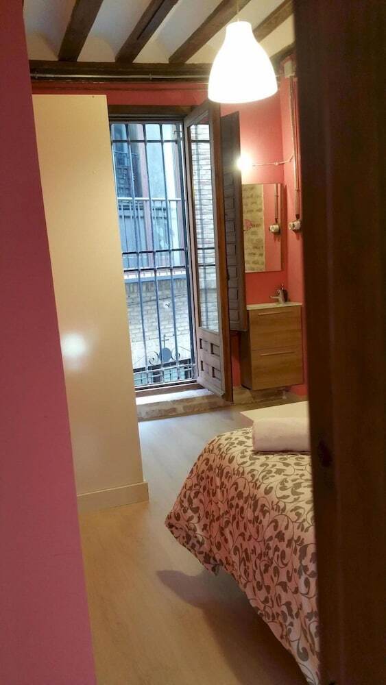 Apartamentos Toledo Flat In Toledo