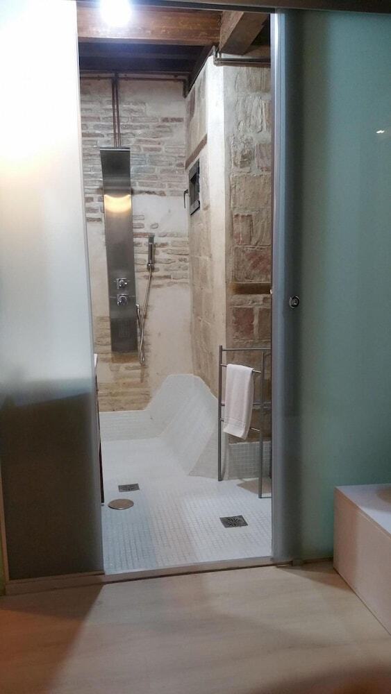Apartamentos Toledo Flat In Toledo