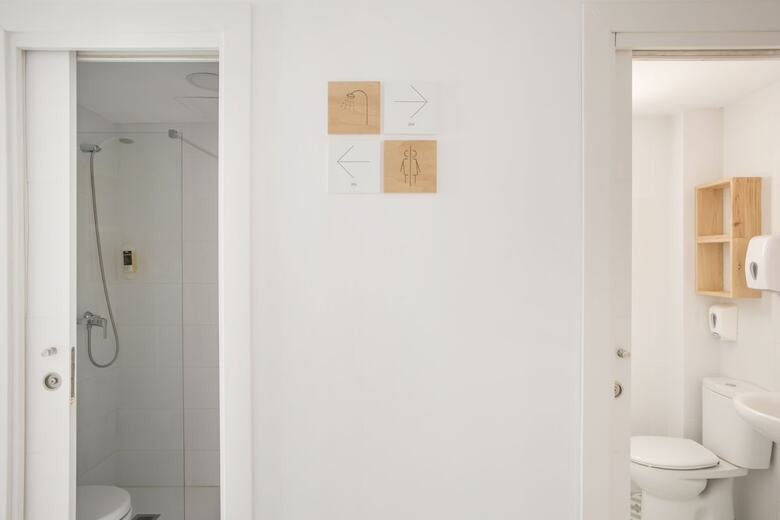 Hostal Forenna Hostel - Adults Only