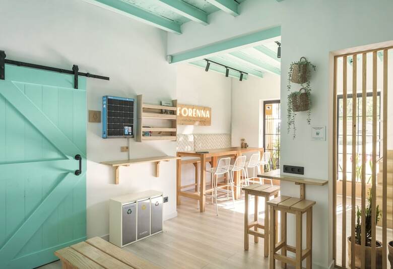 Hostal Forenna Hostel - Adults Only