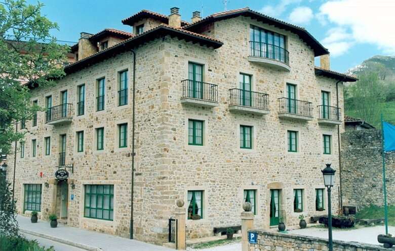 Hotel Villa De Cabrales