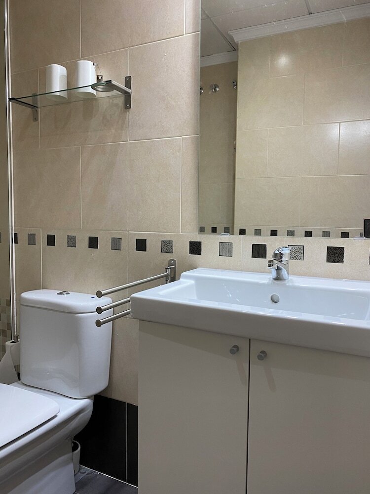 Aparthotel Dobo M�laga Puerto