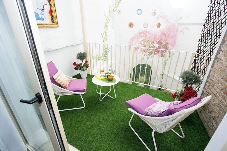 Aparthotel Graffiti Suites M�laga