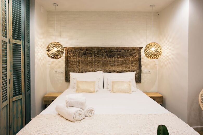 Aparthotel Graffiti Suites M�laga