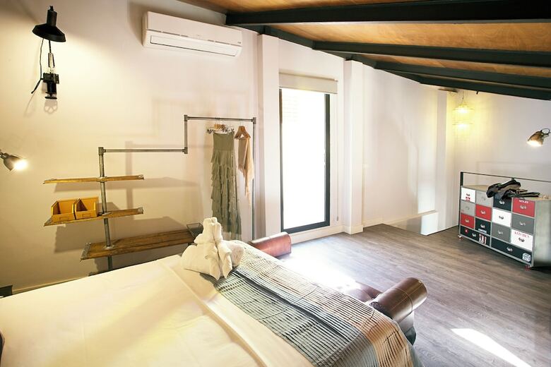 Aparthotel Graffiti Suites M�laga