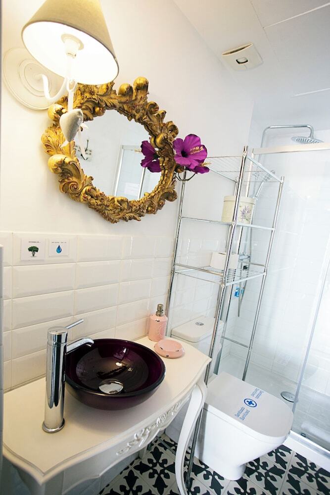 Aparthotel Graffiti Suites M�laga
