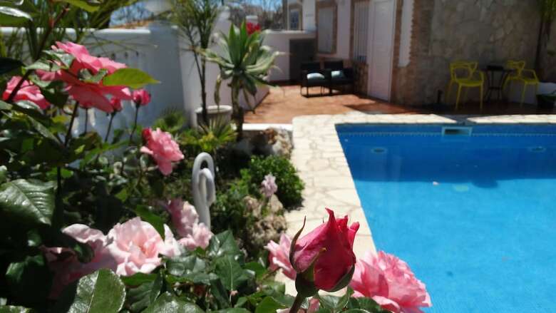 Hotel Hostal La Paloma II