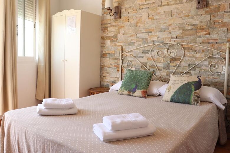 Hotel Hostal La Paloma II