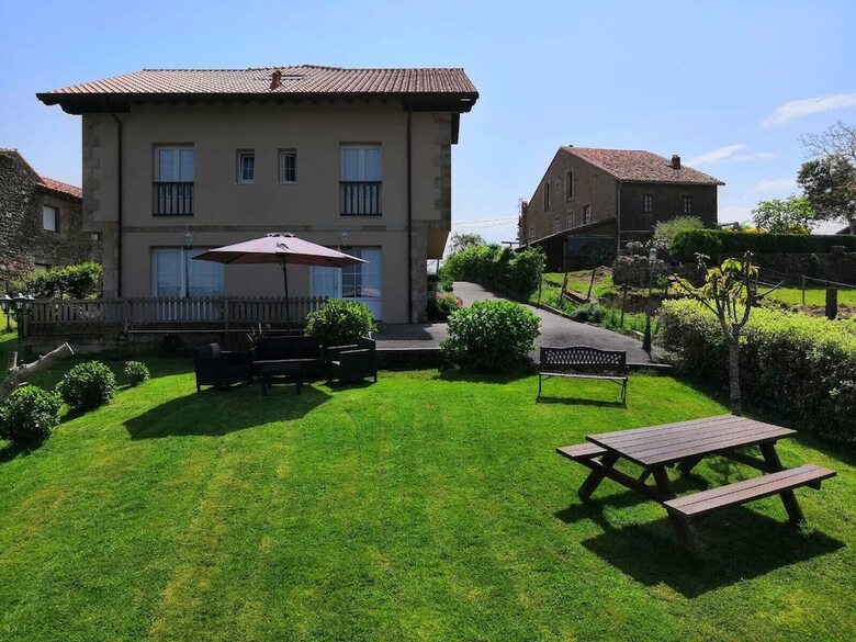 Aparthotel Apartamentos Corona