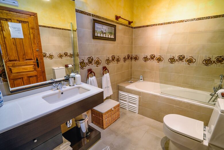 Aparthotel Apartamentos Rurales Balc�n Real