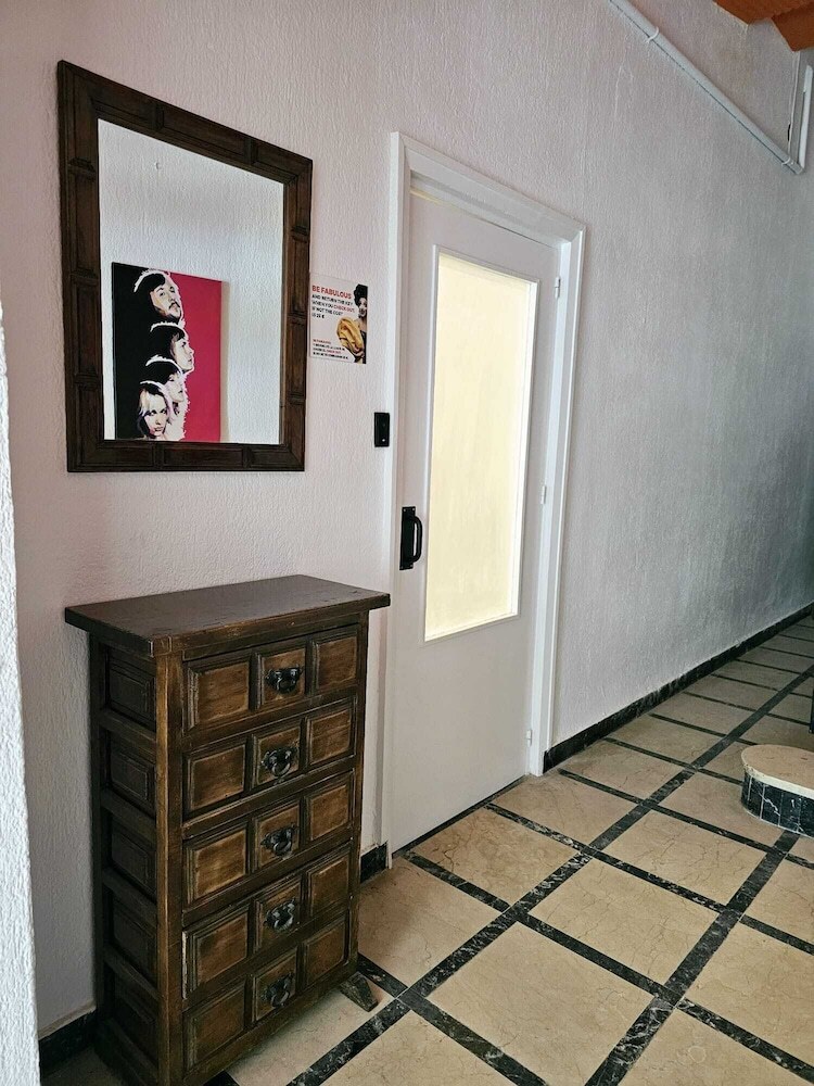 Hostal Arc House Granada