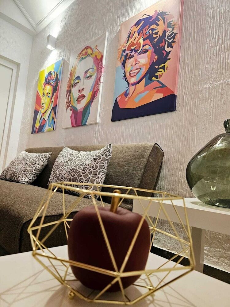Hostal Arc House Granada