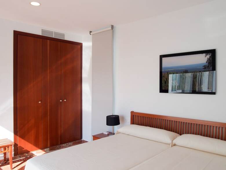 Aparthotel Apartamentos Embalse De Orellana