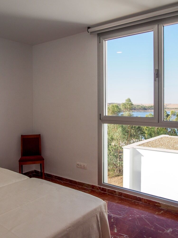 Aparthotel Apartamentos Embalse De Orellana