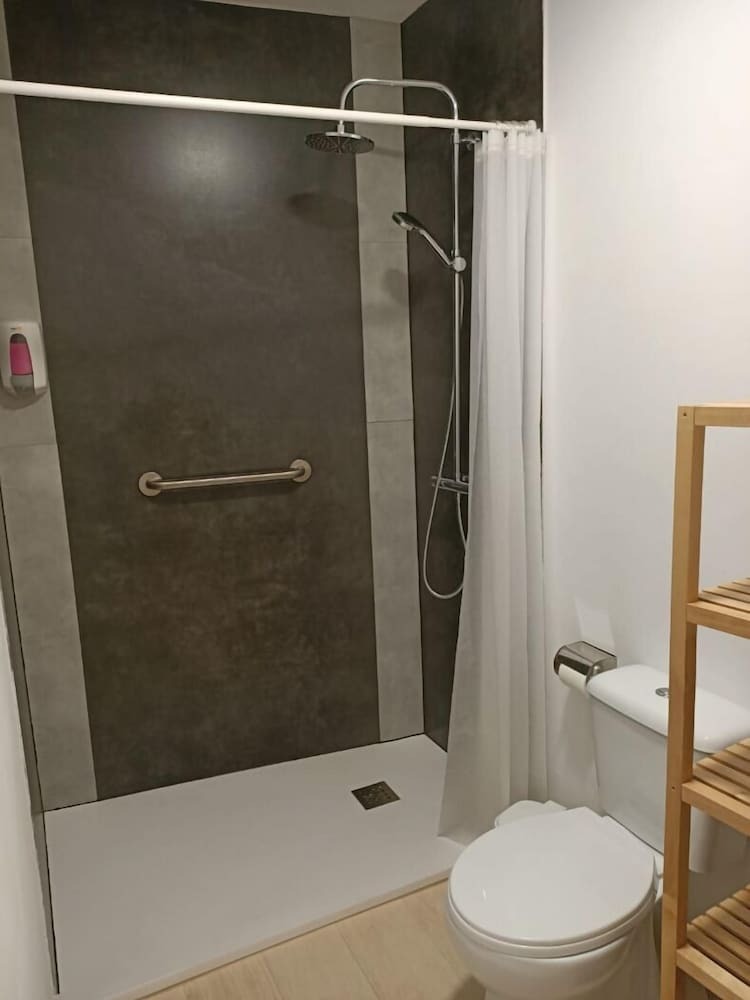 Pilgrim Rooms & Apartments