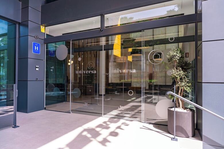 Universa Hotel