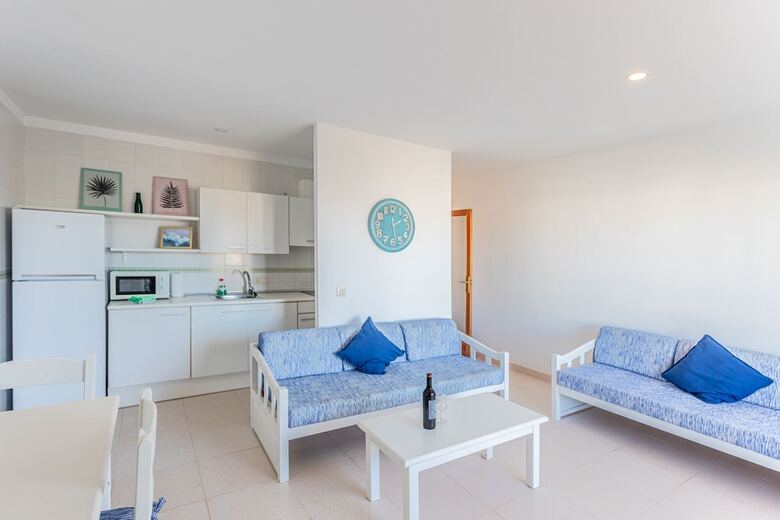Hotel Apartments Es Dolc