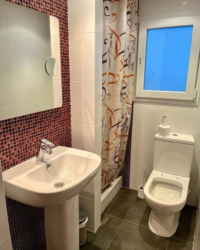 Amplio Apartamento Cerca Fira Y Centro