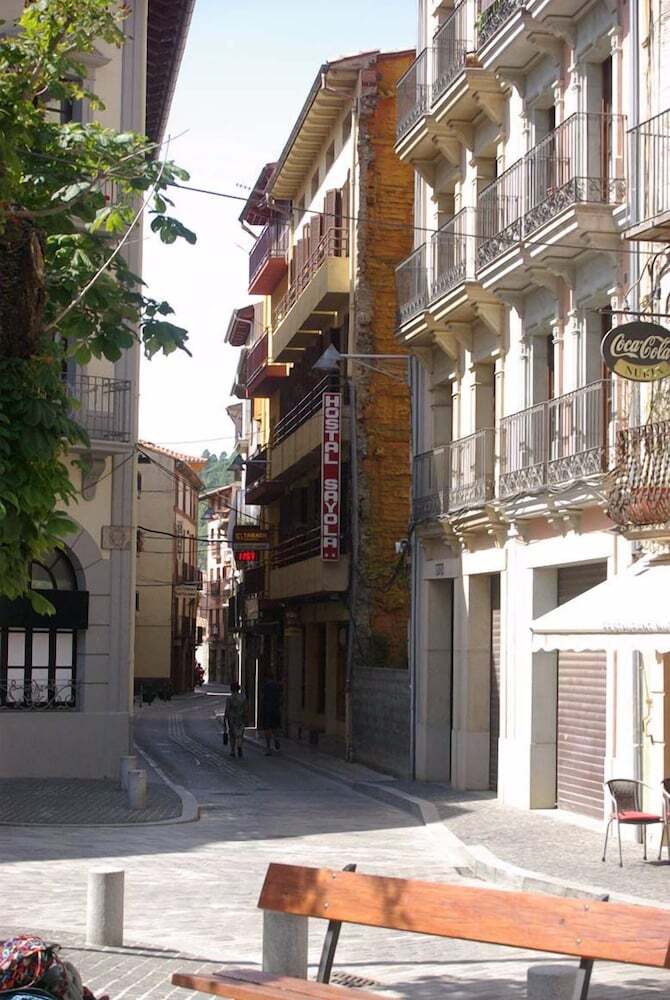 Hostal Sayola
