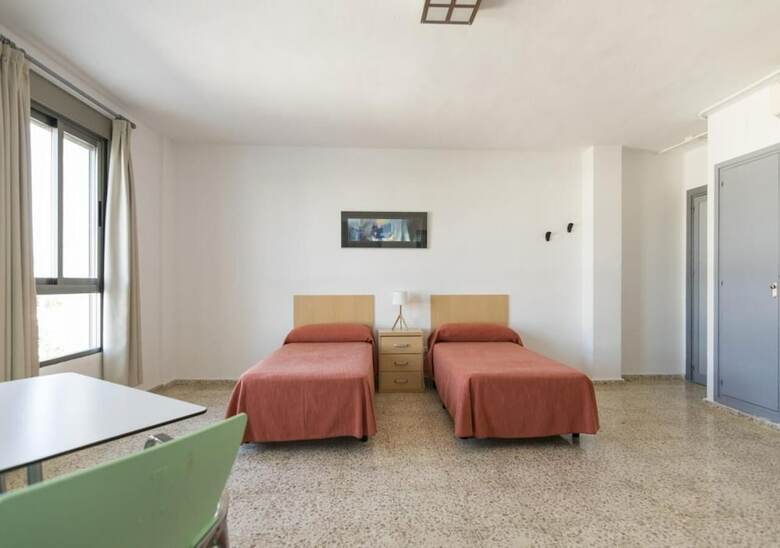Hostal Albergue Inturjoven Chipiona - Hostel