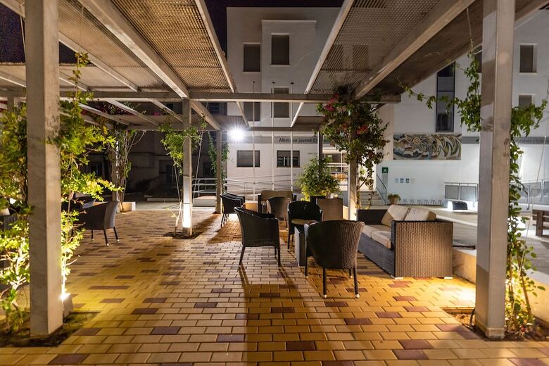 Hostal Albergue Inturjoven Chipiona - Hostel