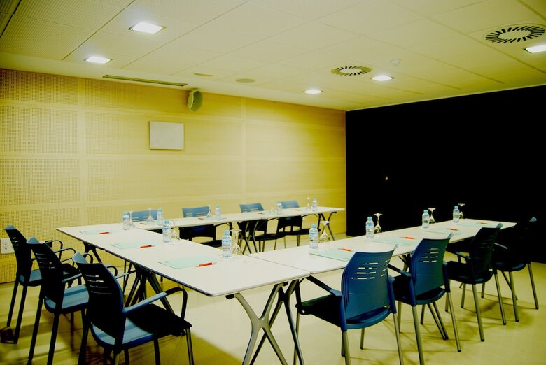Hostal Albergue Inturjoven Chipiona - Hostel