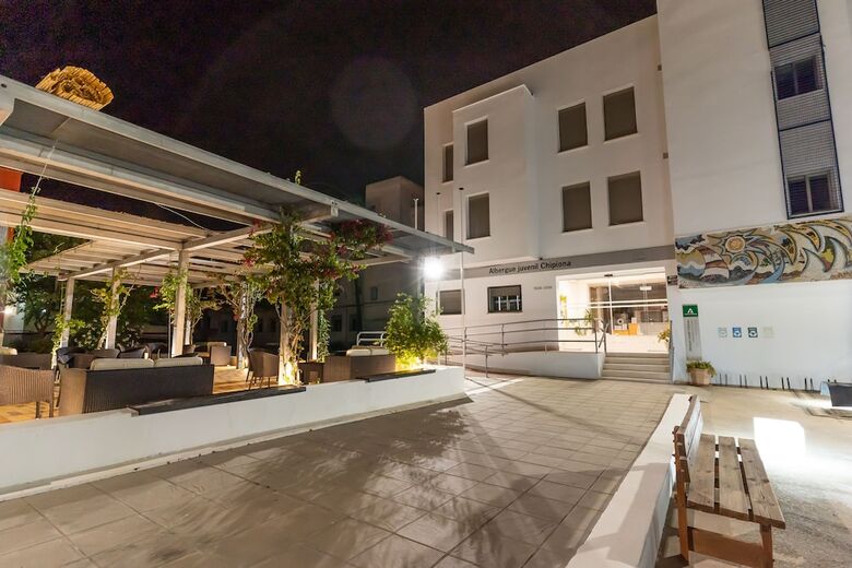 Hostal Albergue Inturjoven Chipiona - Hostel