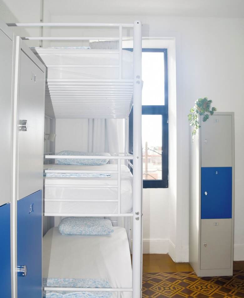 Hostal La Isleta Nest Hostel