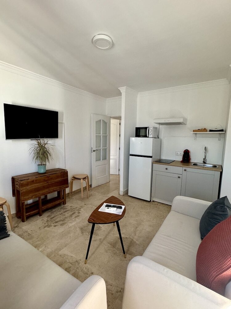 Aparthotel Apartamentos Avanel