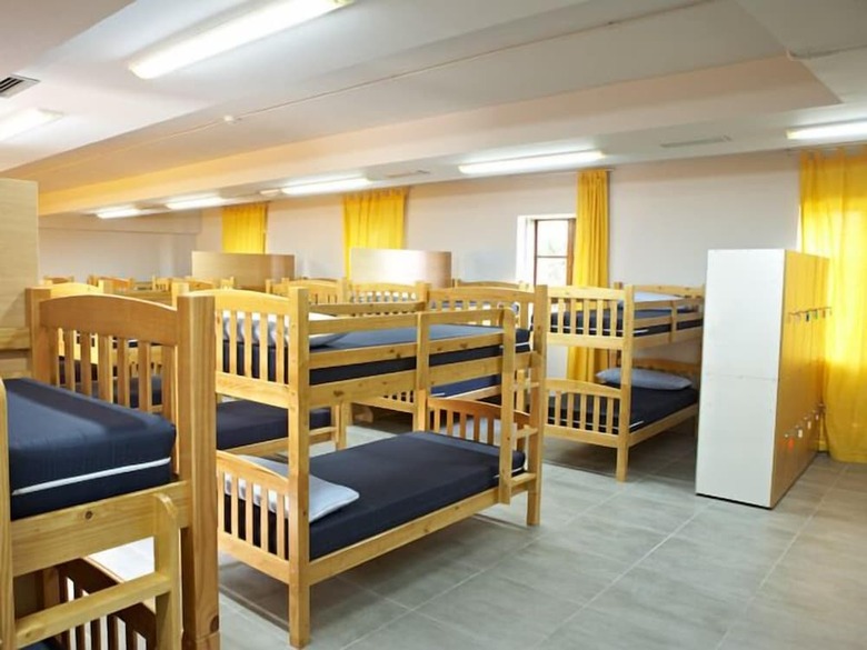 Hostal Albergue Monasterio De La Magdalena - Hostel