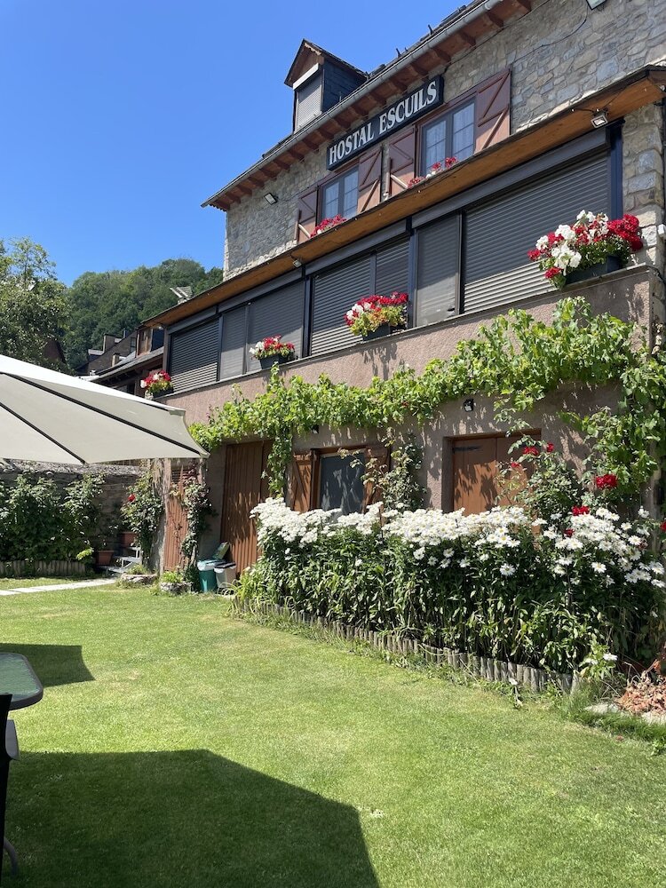 Hostal Escuils