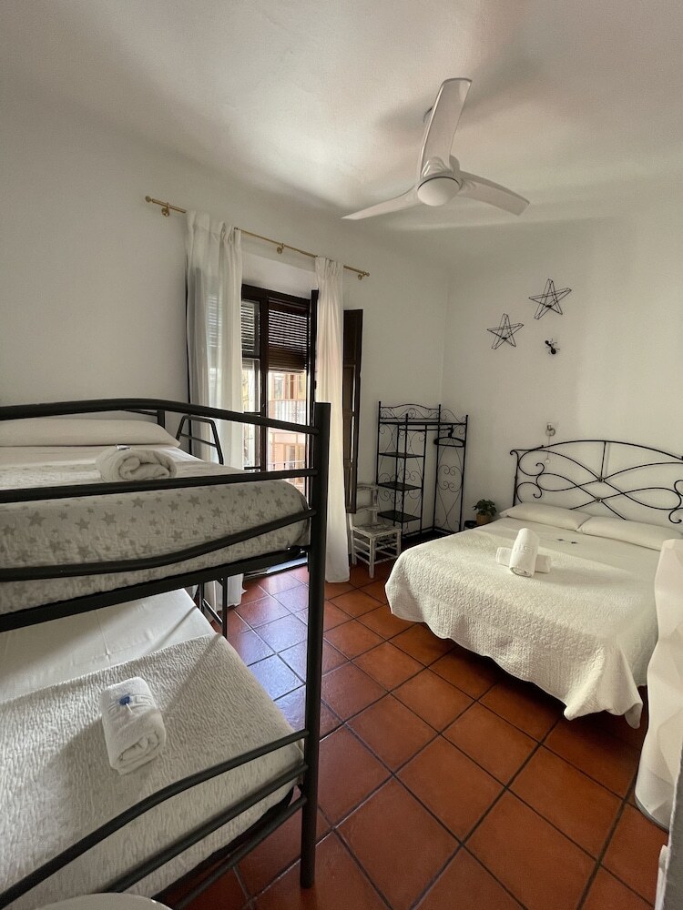 Pensi�n Venecia Gomerez