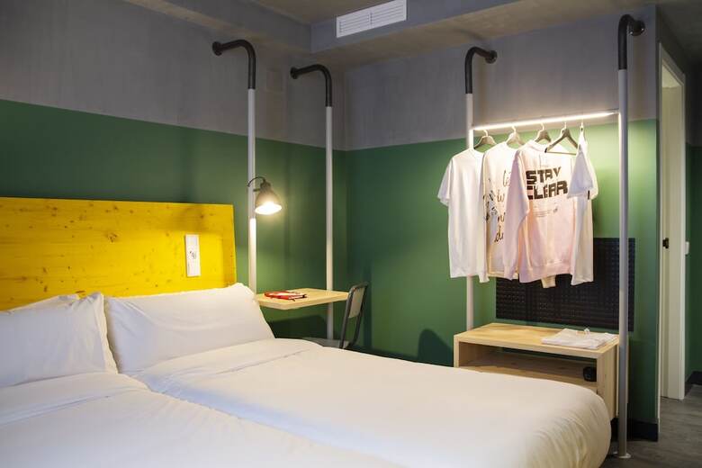 Hostal Room00 Valencia Hostel