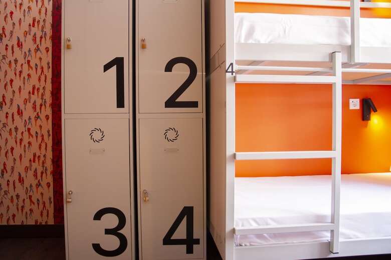 Hostal Room00 Valencia Hostel