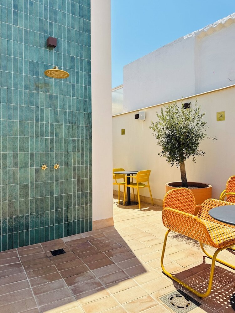 Hostal Lirium Casa Patio
