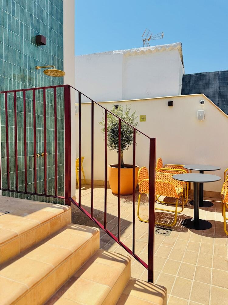 Hostal Lirium Casa Patio