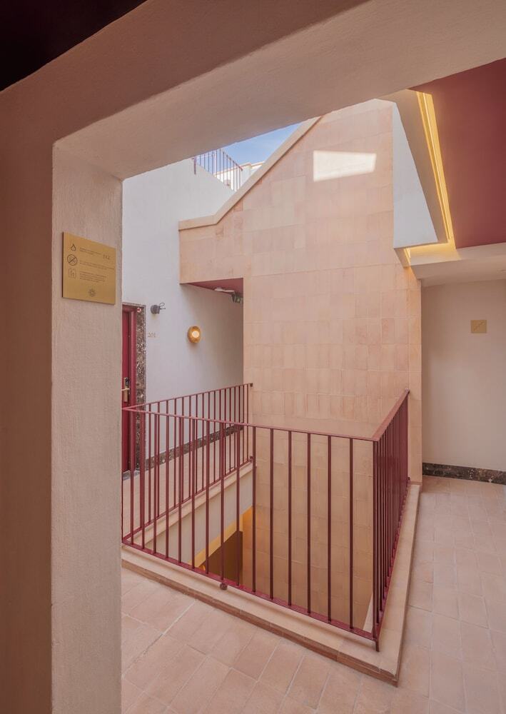 Hostal Lirium Casa Patio