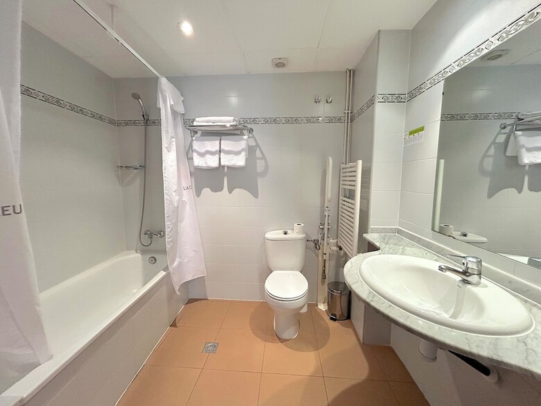 Hotel La Creu By Rda Hotels