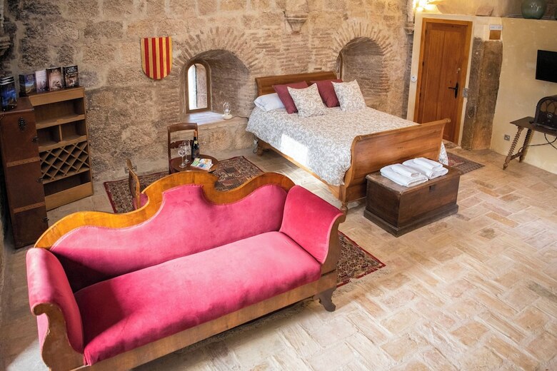 Hotel Castillo-palacio De Bulbuente