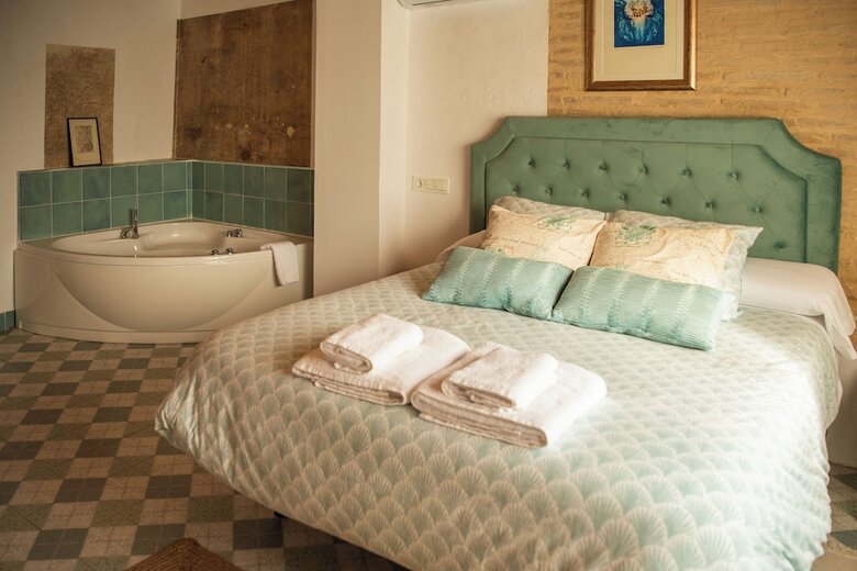 Hotel Castillo-palacio De Bulbuente