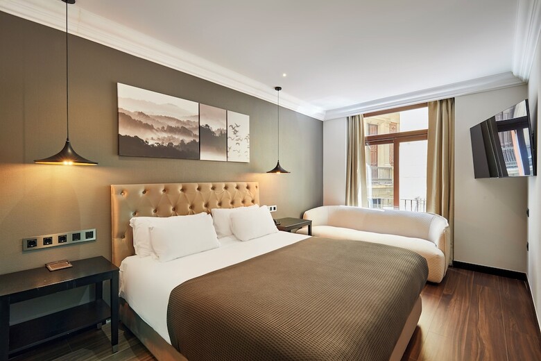 Hotel Cortes Rambla