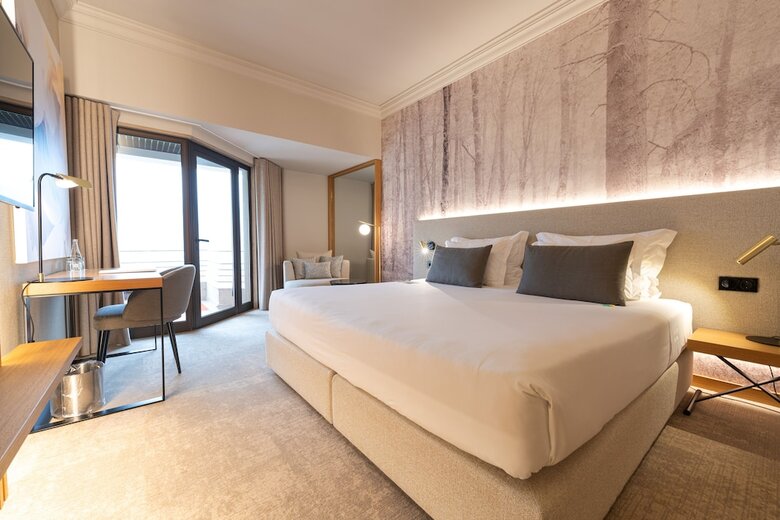 Cidnay - Hotel & Executive Center