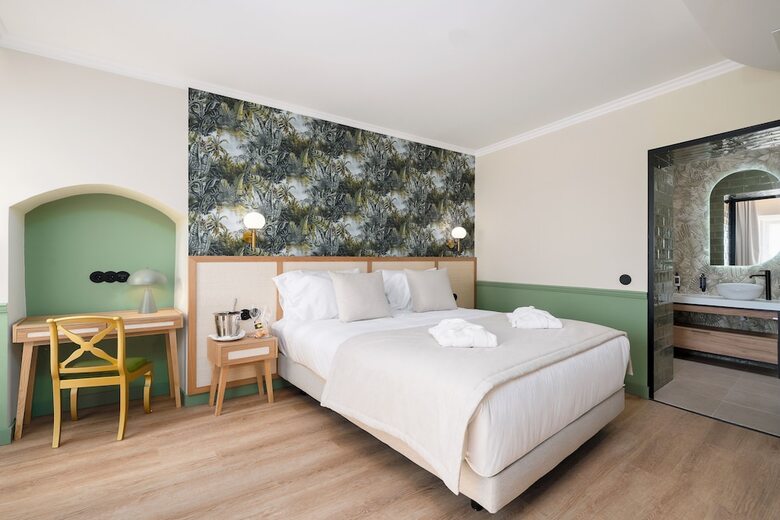 �gua Hotels Lagos Bay