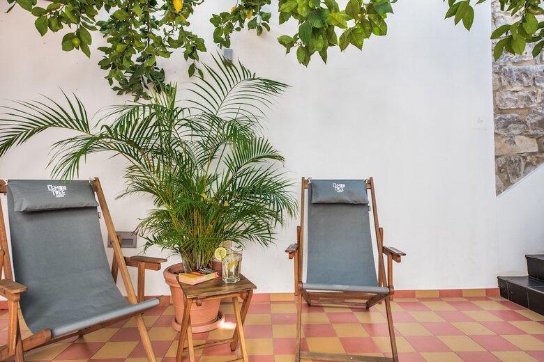 Bed & Breakfast Lemon Tree Stay