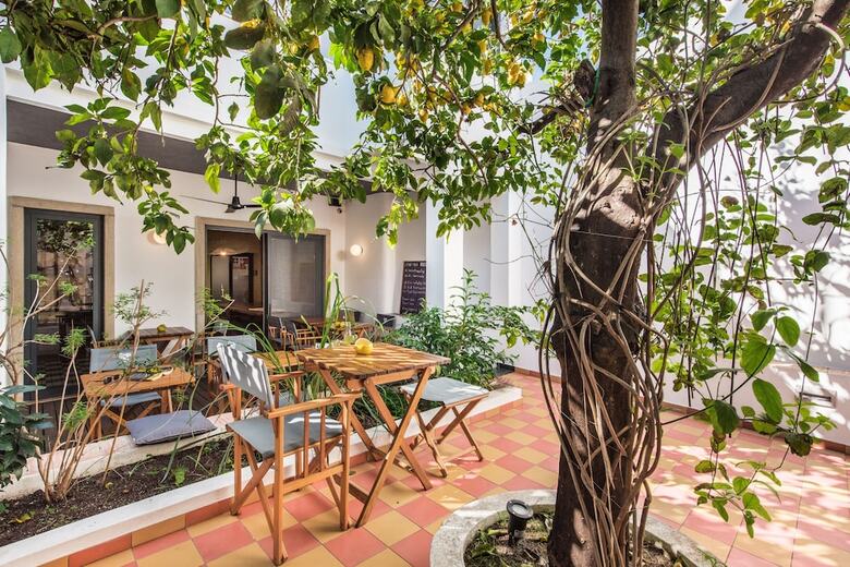 Bed & Breakfast Lemon Tree Stay